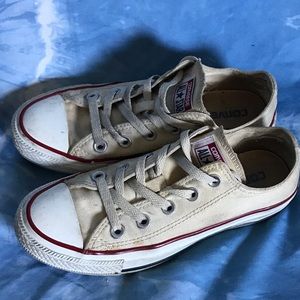 Cream Low Top AllStar Converse